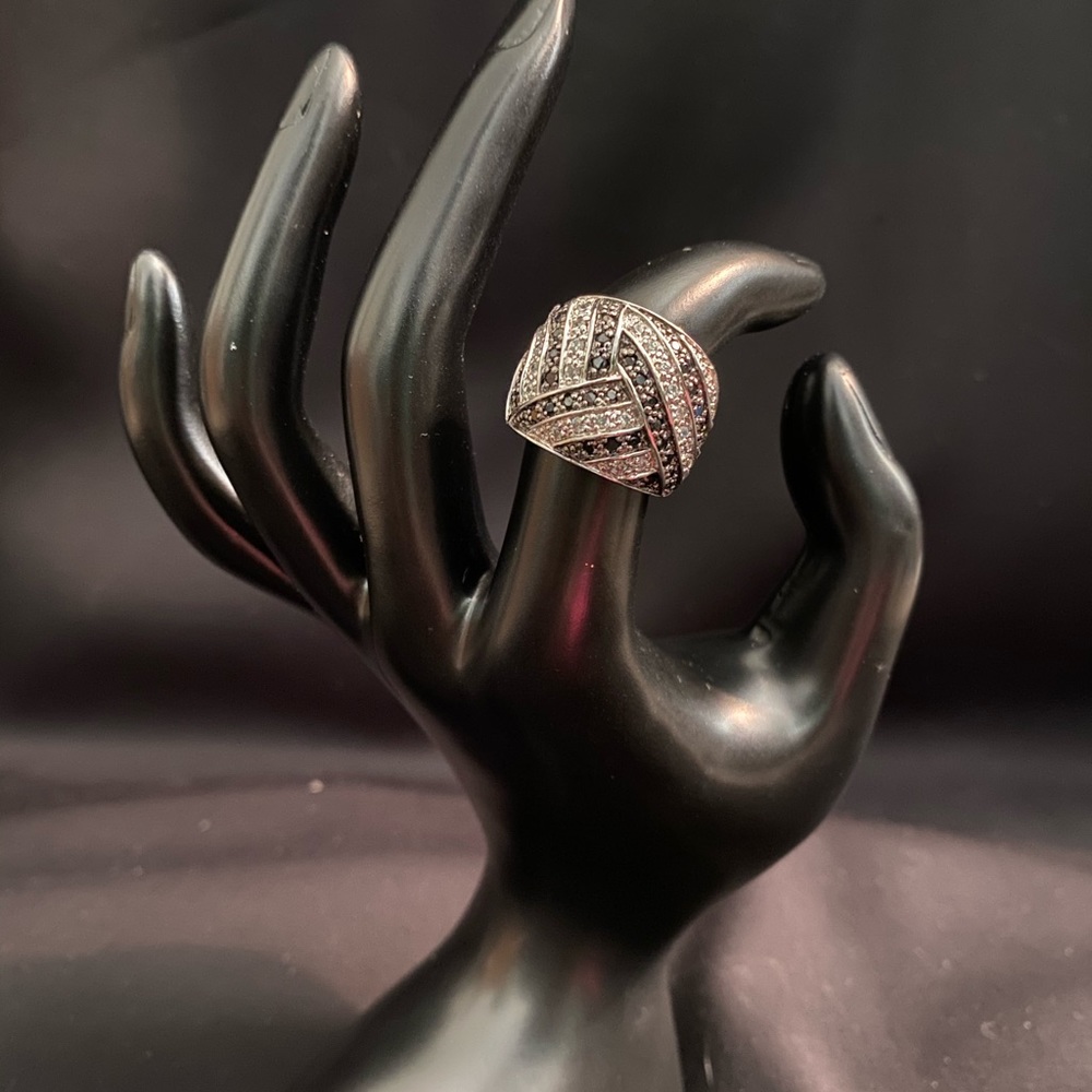 Black and silver stripe ring